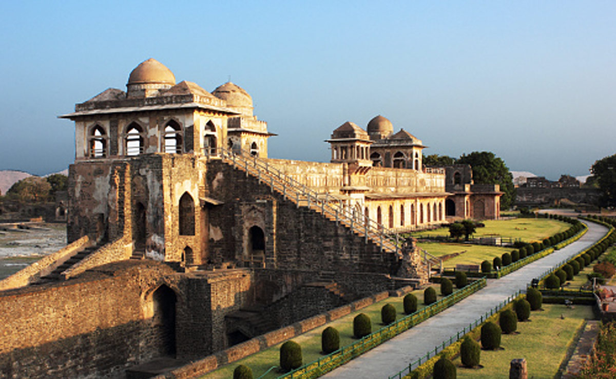 हनीमून पर जाने के लिए मध्यप्रदेश की ये जगहें हैं सबसे बेस्ट, जरूर बनाएं यहां का प्लान