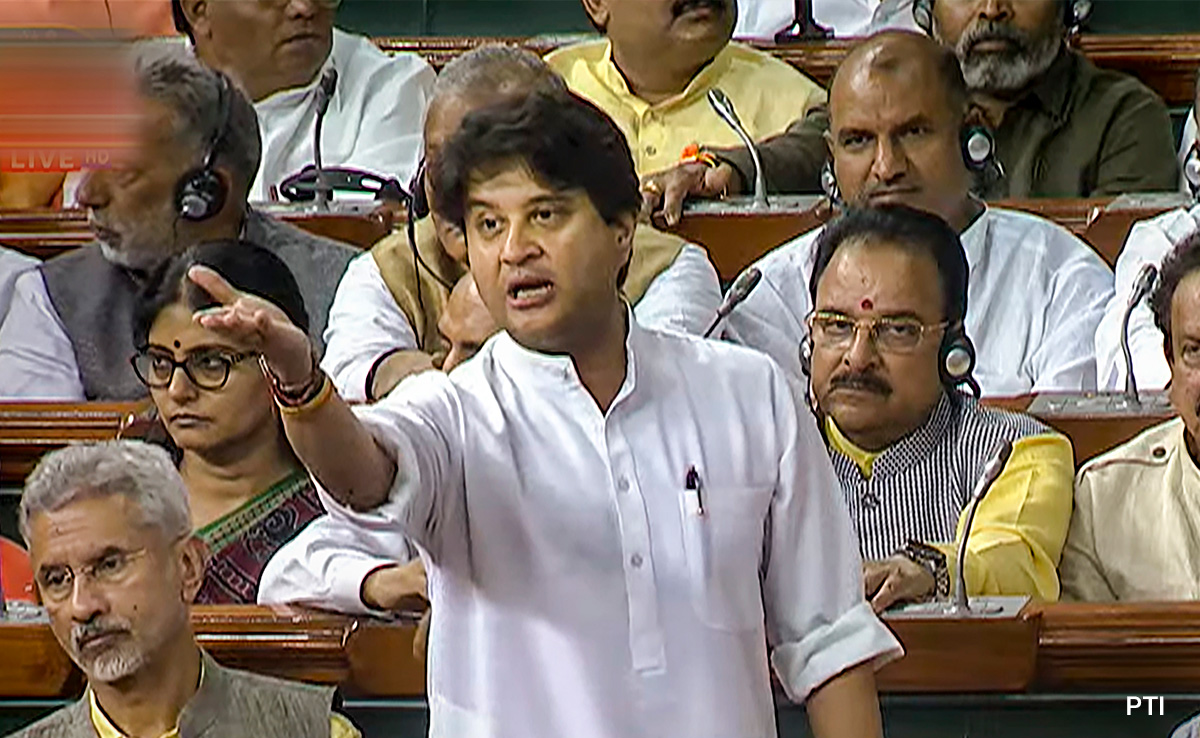 "Your Ideology To See India Divided": J Scindia Slams Ex Boss Rahul Gandhi