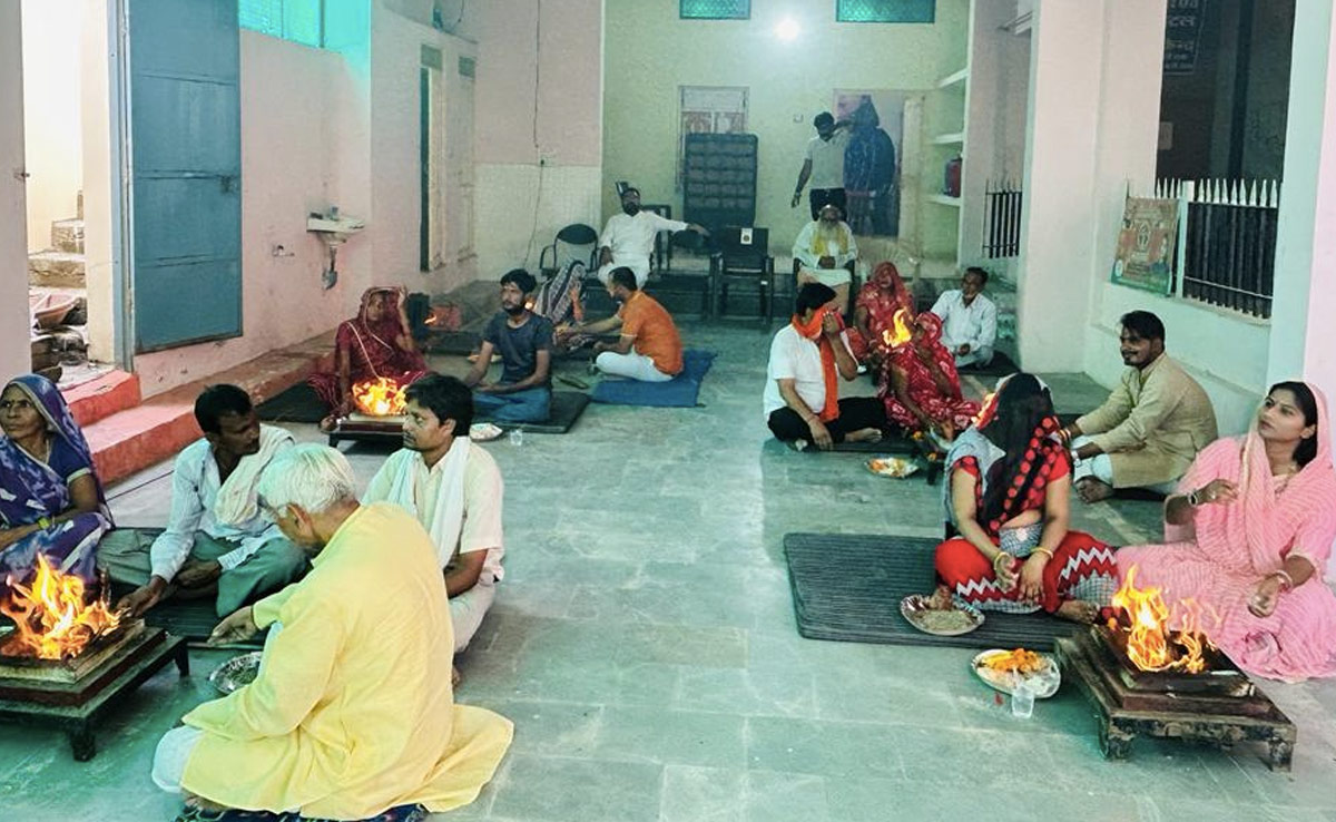 ईसाई बने 35 हिंदूओं ने की घर वापसी, धर्म बदलने पर जताया अफसोस