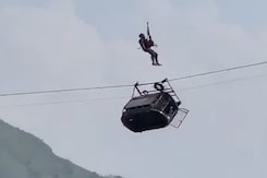 Watch: Pak Children Stuck Mid-Air In Cable Car, Chopper Can't Rescue Them Watch: Pak Children Stuck Mid-Air In Cable Car, Chopper Can't Rescue Them