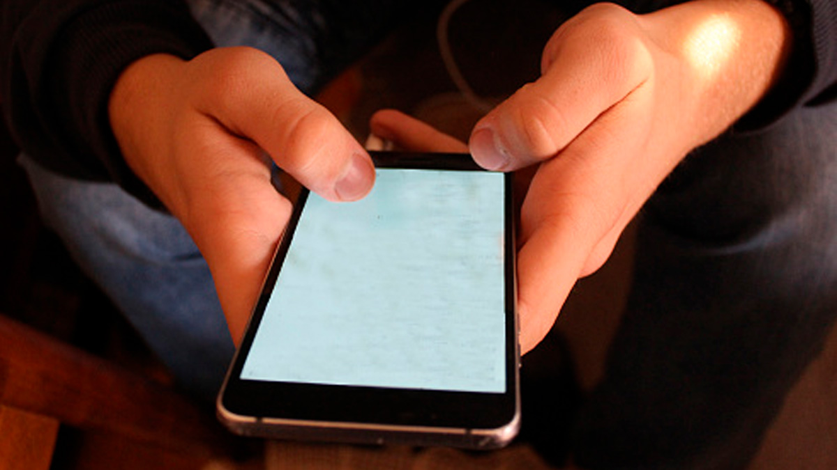 Meta-Owned WhatsApp Could Display Ads For First Time: Report