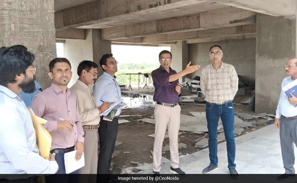 "Many Flaws" In New NOIDA Office, Chief Wants IIT Delhi To Check Building