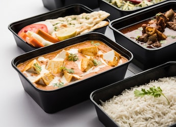 House Party Or Family Feast, These Cloud Kitchens In Delhi Cater To Every Mood And Occasion House Party Or Family Feast, These Cloud Kitchens In Delhi Cater To Every Mood And Occasion