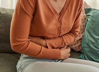 Late Lunch Regrets? Rujuta Diwekar Suggests 3 Tips To Keep Bloating At Bay Late Lunch Regrets? Rujuta Diwekar Suggests 3 Tips To Keep Bloating At Bay