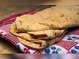 इन 7 लोगों के लिए रामबाण औषधि है बासी रोटी खाना, आयुर्वेद में छिपा है इसका खास रहस्य इन 7 लोगों के लिए रामबाण औषधि है बासी रोटी खाना, आयुर्वेद में छिपा है इसका खास रहस्य