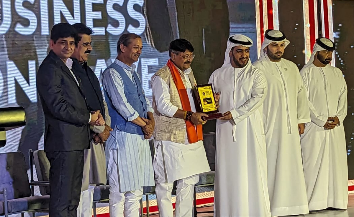 इंदौर में हुआ इंडो-यूएई समिट, उद्योग मंत्री ओम प्रकाश सकलेचा ने दिया निवेश करने का न्&zwj;योता
