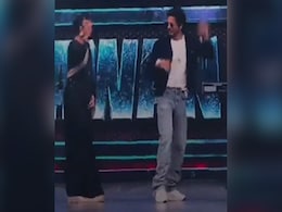 VIDEO: जवान ऑडियो लॉन्च के स्टेज पर पहुंचे शाहरुख खान, प्रियामणि संग 1234 पर यूं किया 10 साल बाद डांस VIDEO: जवान ऑडियो लॉन्च के स्टेज पर पहुंचे शाहरुख खान, प्रियामणि संग 1234 पर यूं किया 10 साल बाद डांस