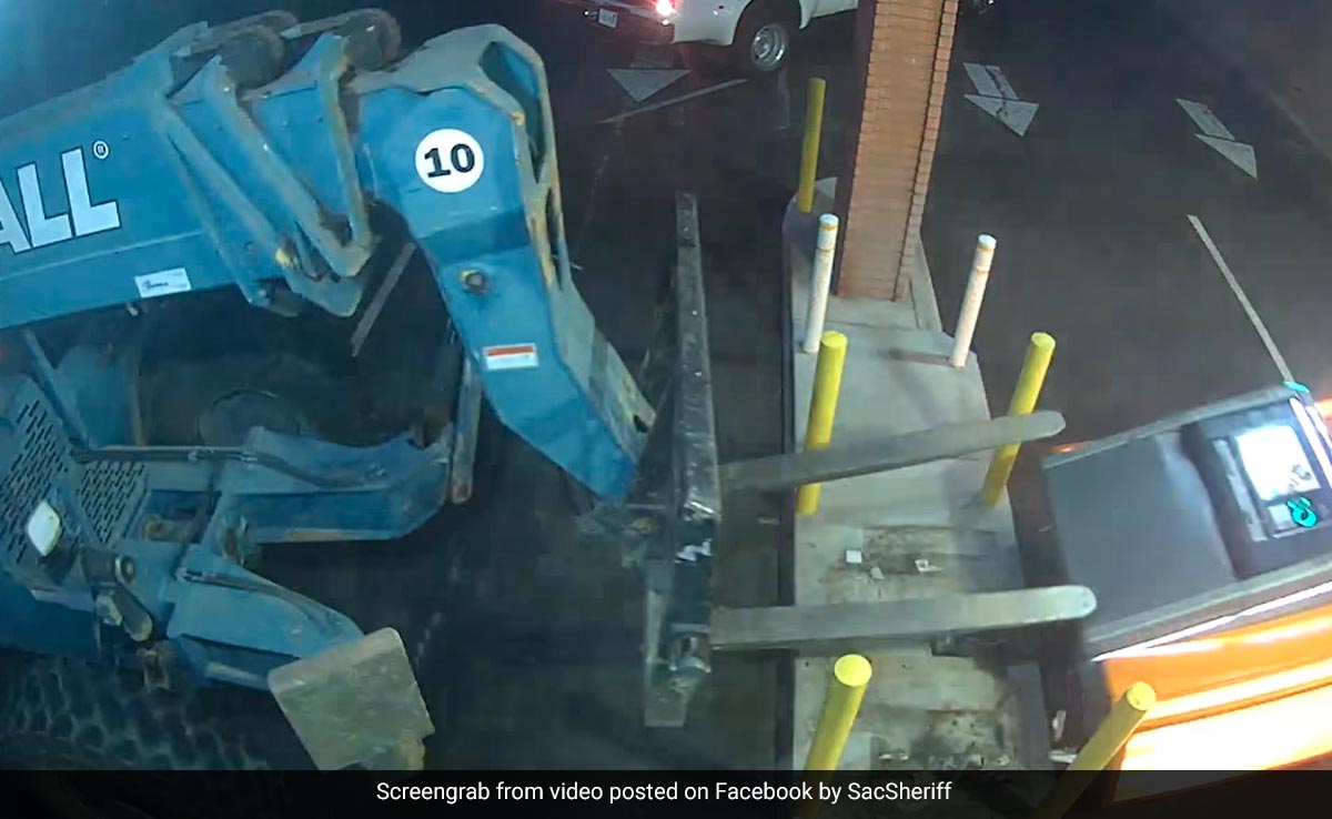 Watch: Thieves In US Use Forklift To Steal ATM Before Dropping It On Road