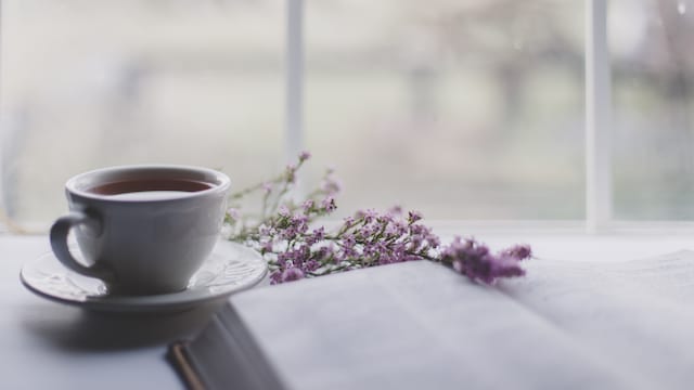 Lavender tea contains various antioxidants, which can help to boost the immune system
