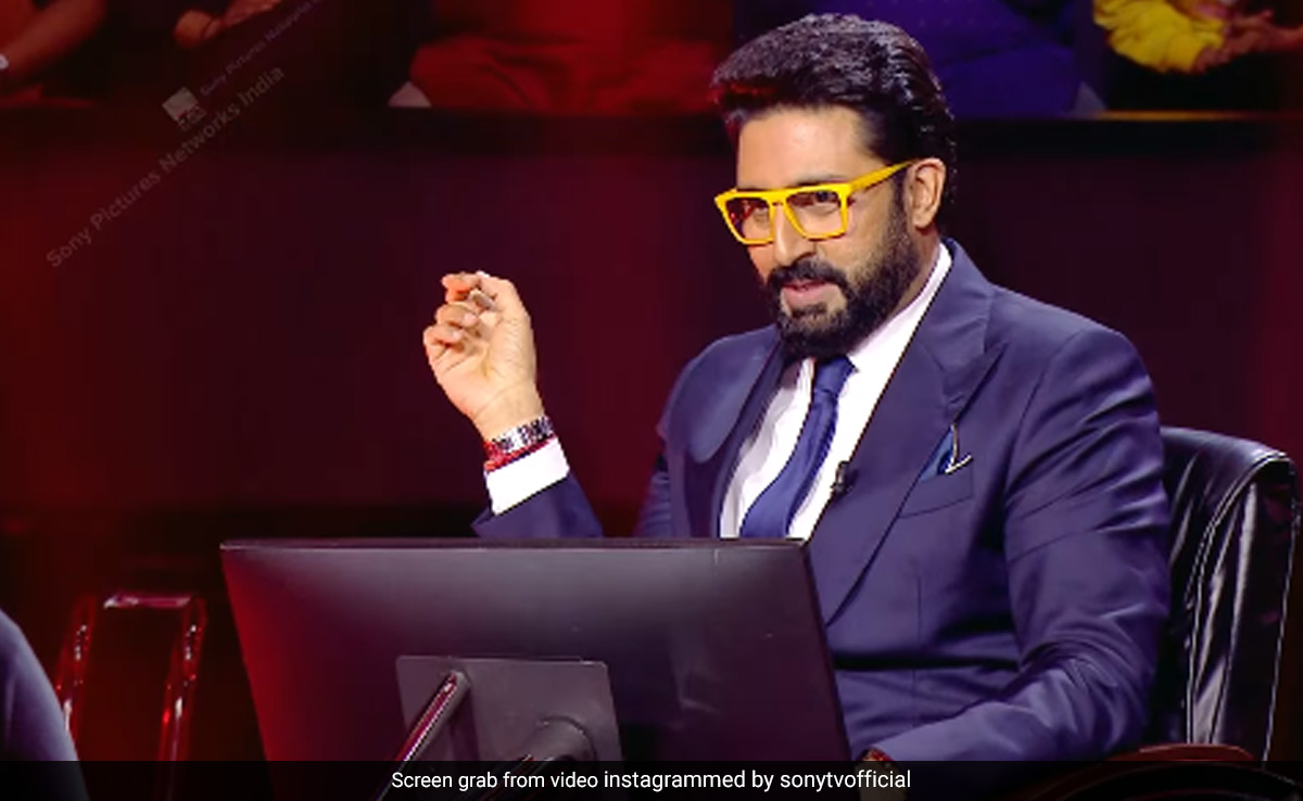 <i>KBC 15</i>: What Happened When Amitabh Bachchan And Abhishek Switched Seats