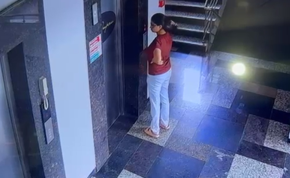 जबलपुर: 13वीं मंजिल से कूदकर युवती ने की खुदकुशी, सीसीटीवी फुटेज भी आए सामने