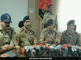 2-3 Terror Groups Active In J&K's Rajouri, Poonch Districts: Top Cop 2-3 Terror Groups Active In J&K's Rajouri, Poonch Districts: Top Cop