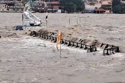 Char Dham Yatra Suspended In Uttarakhand, Red Alert Issued Amid Heavy Rain Char Dham Yatra Suspended In Uttarakhand, Red Alert Issued Amid Heavy Rain
