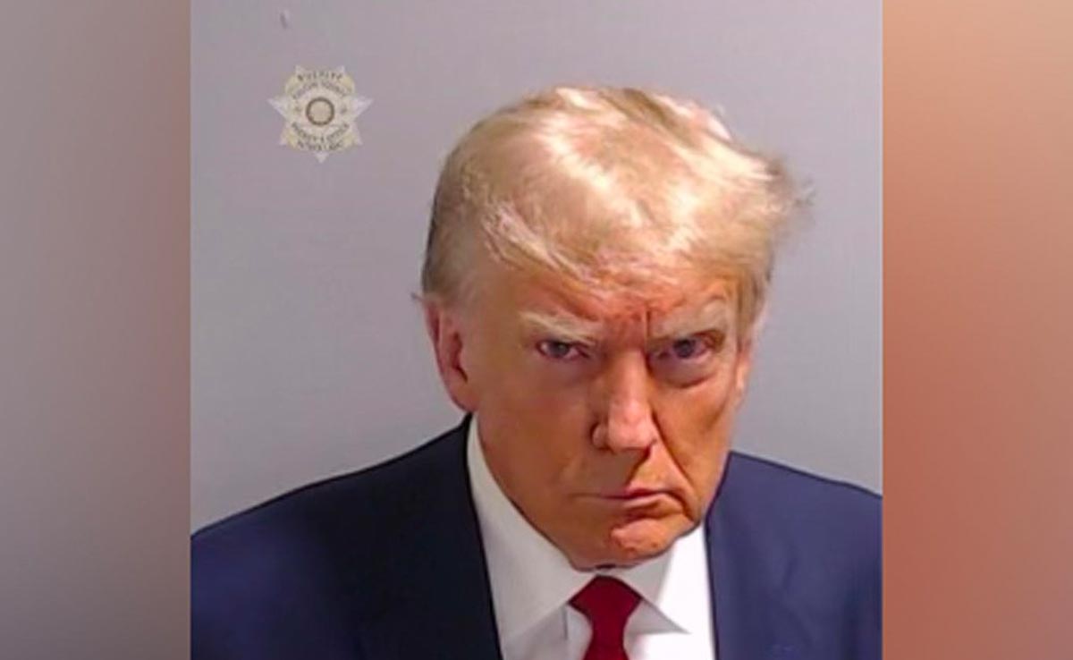 "It Was A Great Suit": Donald Trump Says He's Selling Pieces Of Mugshot Suit To Raise Funds