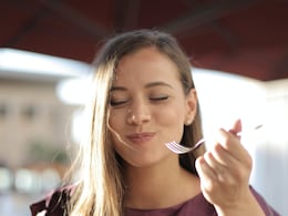 क्या शाम 7 बजे से पहले डिनर करना होता है हेल्दी, यहां जानिए सही बात क्या शाम 7 बजे से पहले डिनर करना होता है हेल्दी, यहां जानिए सही बात