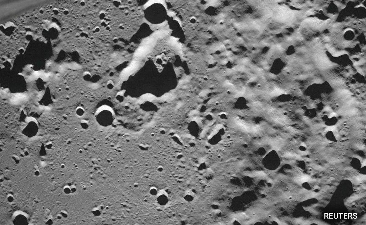 Russia's Luna-25 Faces "Emergency" During Pre-Moon Landing Manoeuvre