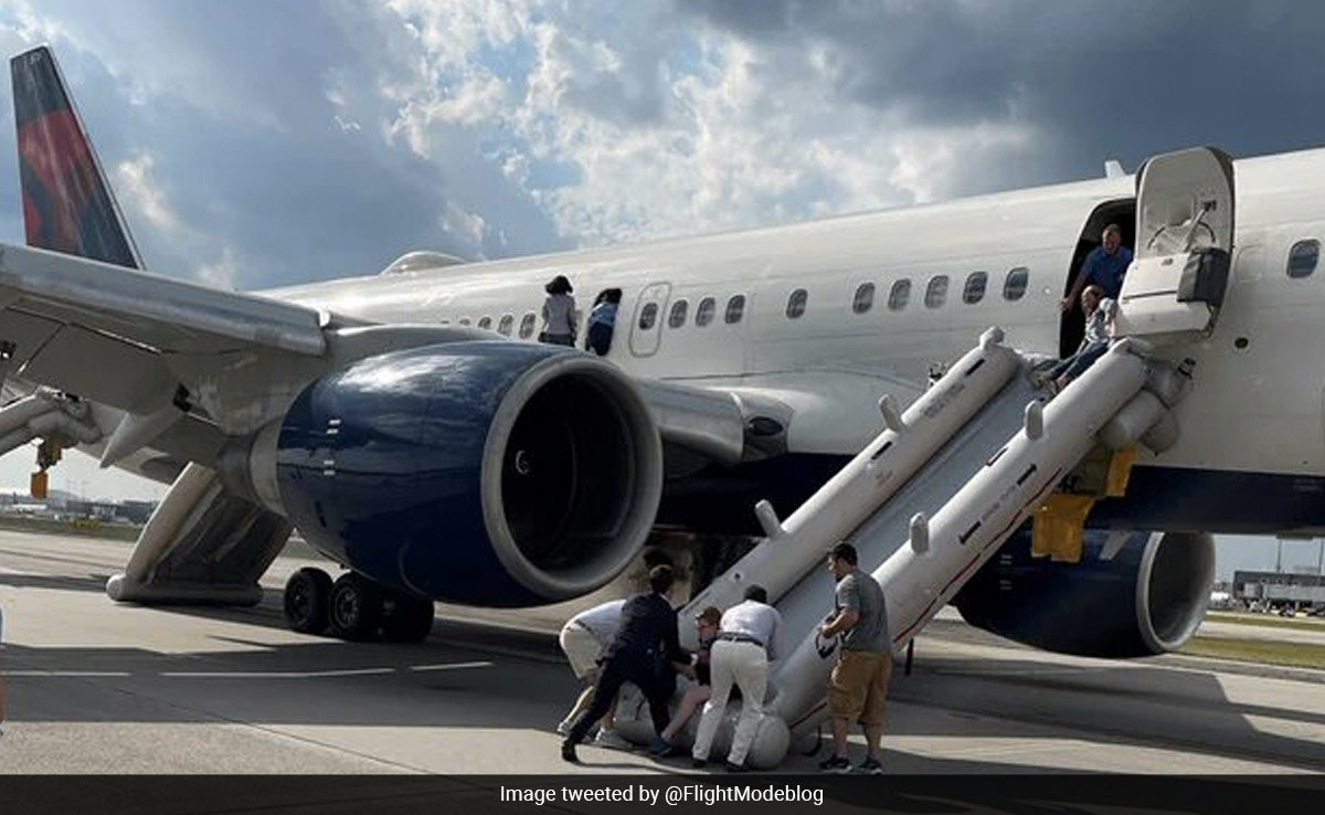 Video: Tyre Of Delta Airlines Plane Bursts Into Flames On Landing, 1 Injured