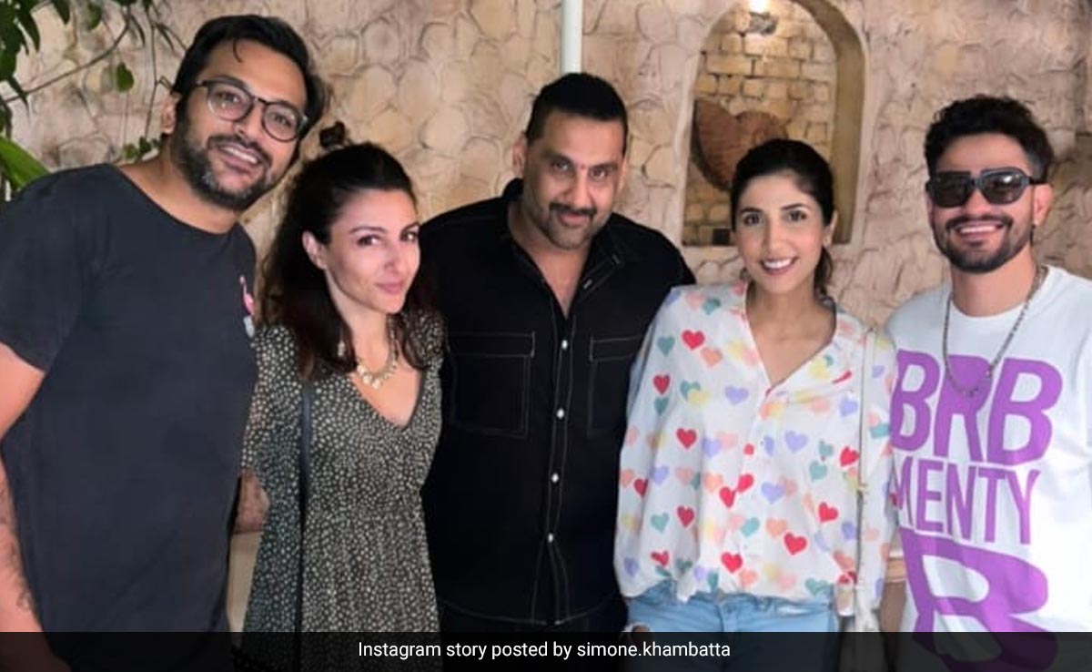 Soha Ali Khan Enjoyed A Hearty Onam Sadhya At Virat Kohli's Restaurant