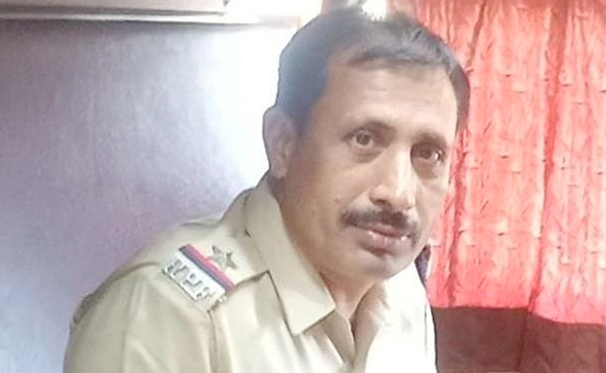 Senior Tried To Calm Down Railway Cop. Hours Later, Took Bullet From Him