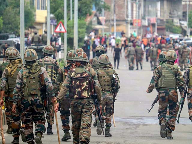 Kuki-Zo Group Again Blocks Highways In Manipur After 3-Day Ultimatum Kuki-Zo Group Again Blocks Highways In Manipur After 3-Day Ultimatum