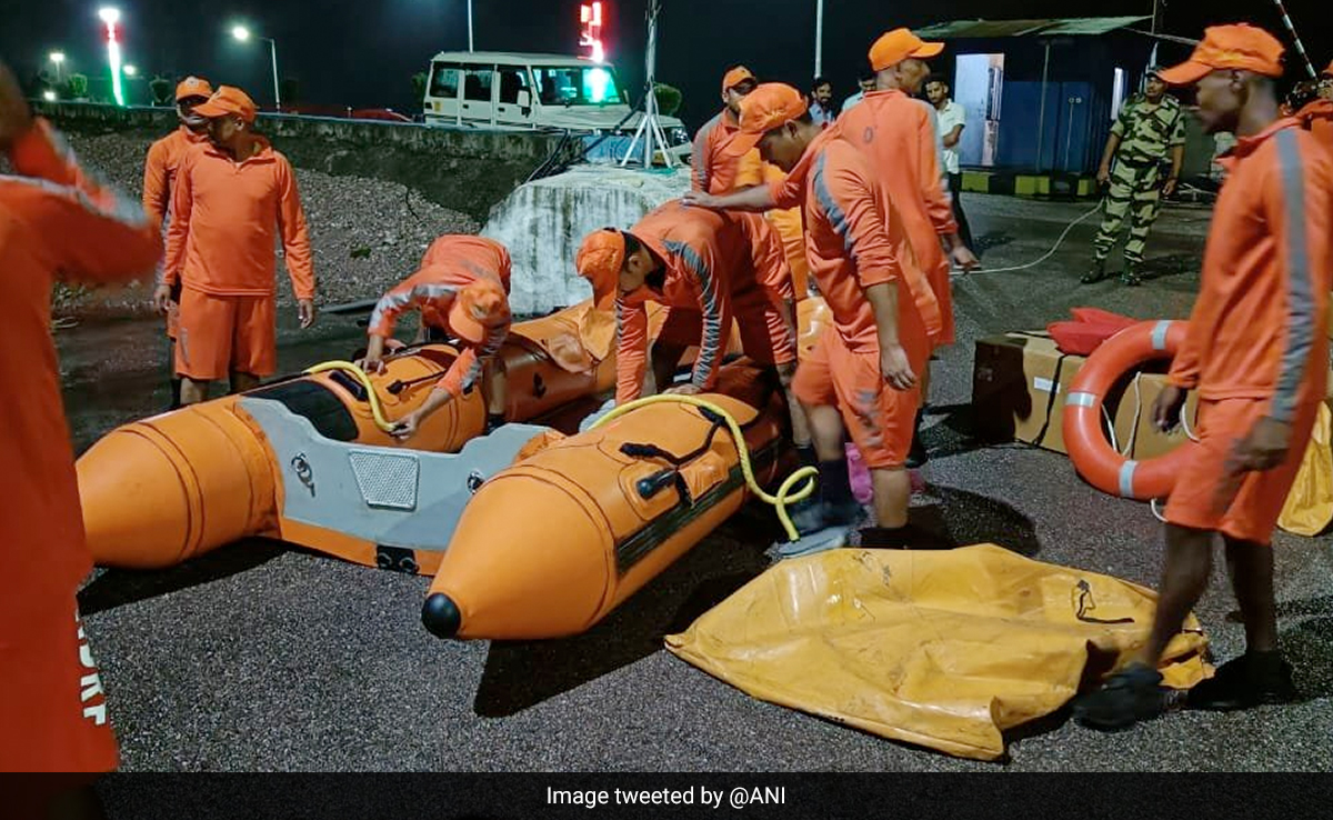 10 People, Including 5 Forest Officials, Trapped In Himachal's Kol Dam