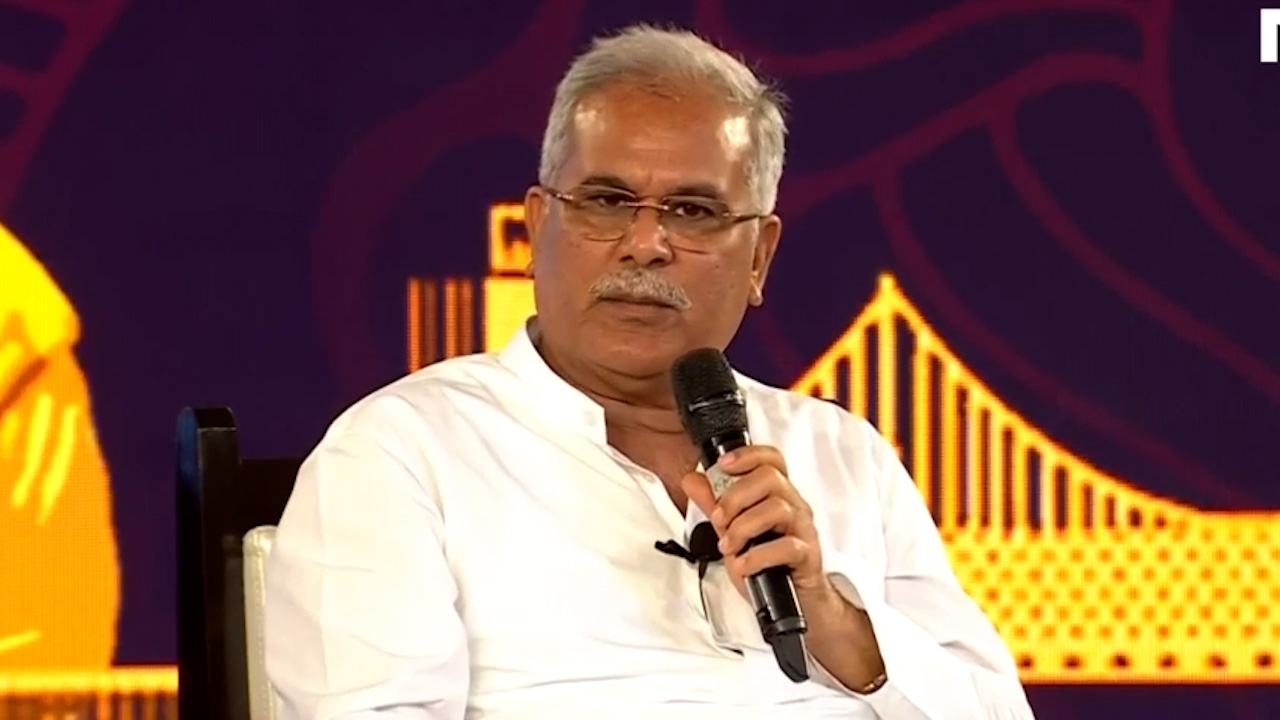 छत्तीसगढ़ कॉन्क्लेव में CM भूपेश बघेल का तंज- आप बांटे तो ठीक हम बांटे तो रेवड़ी कैसे ?