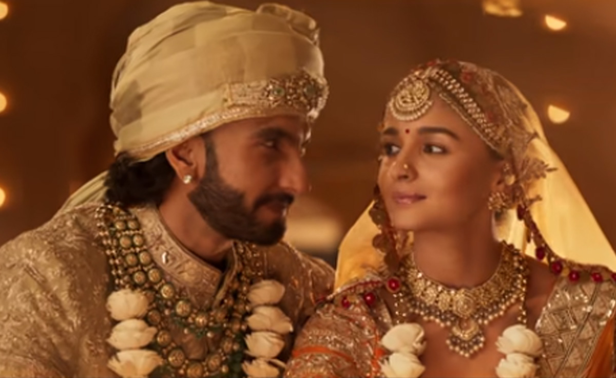 <i>Rocky Aur Rani Kii Prem Kahaani</i> Box Office Collection Day 9: Alia Bhatt's Film Witnesses "Superb Growth"