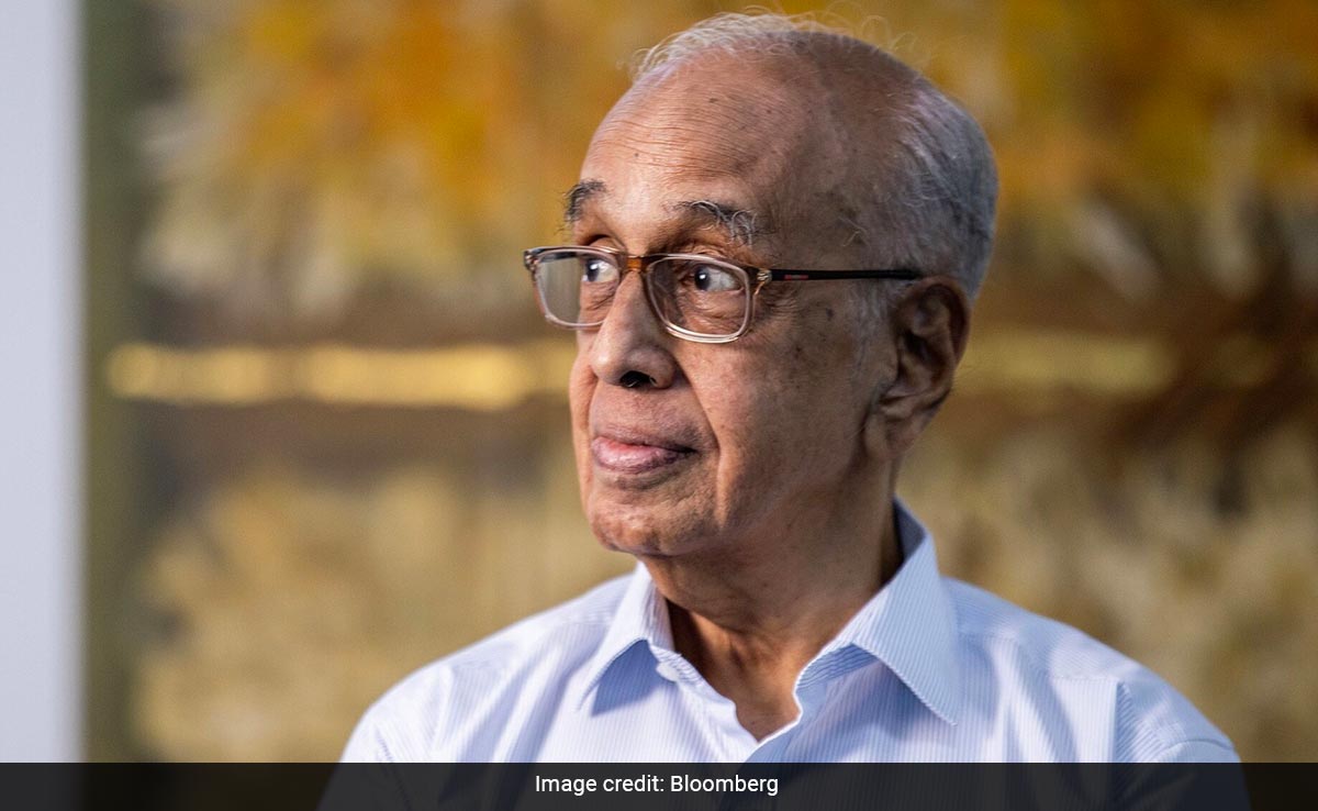 Indian Tycoon Gave Away $750 Million. He Doesn't Even Own A Mobile Phone