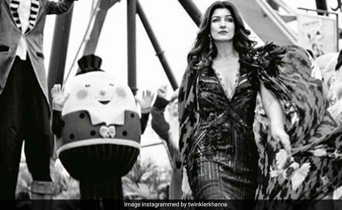 Twinkle Khanna Said What We've Always Thought: "Heels Are Empowering Only If..."