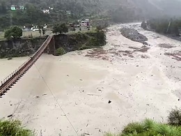 हिमाचल में भारी बारिश से मची तबाही, 29 की मौत, CM सुक्खू ने लोगों से की घरों में रहने की अपील हिमाचल में भारी बारिश से मची तबाही, 29 की मौत, CM सुक्खू ने लोगों से की घरों में रहने की अपील