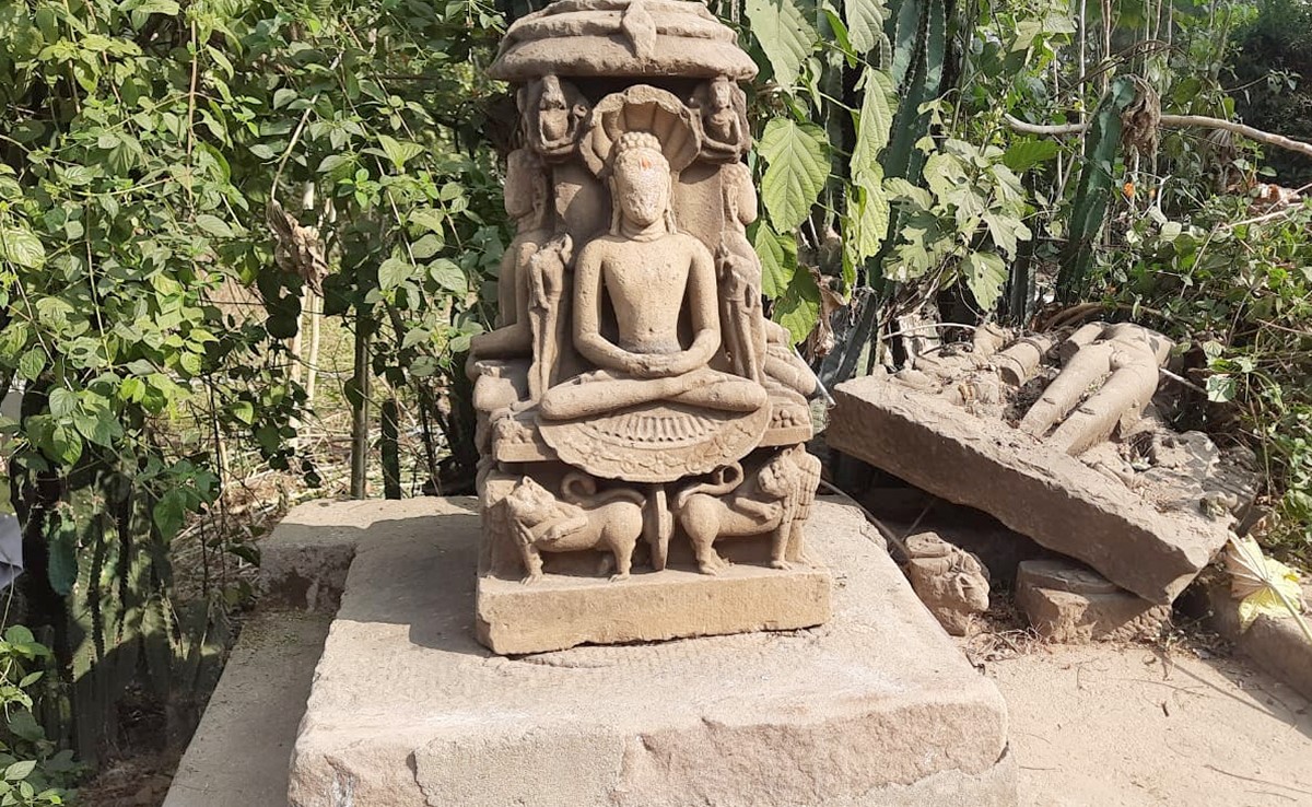 उमरिया : उपेक्षा की शिकार ऐतिहासिक मूर्तियां, पुरात्तव विभाग की लापरवाही से हो रहा नुकसान