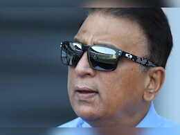 "<i>Naam Bade Darshan Chote</i>": Sunil Gavaskar's No Holds Barred Take On Off Colour RCB Star "<i>Naam Bade Darshan Chote</i>": Sunil Gavaskar's No Holds Barred Take On Off Colour RCB Star