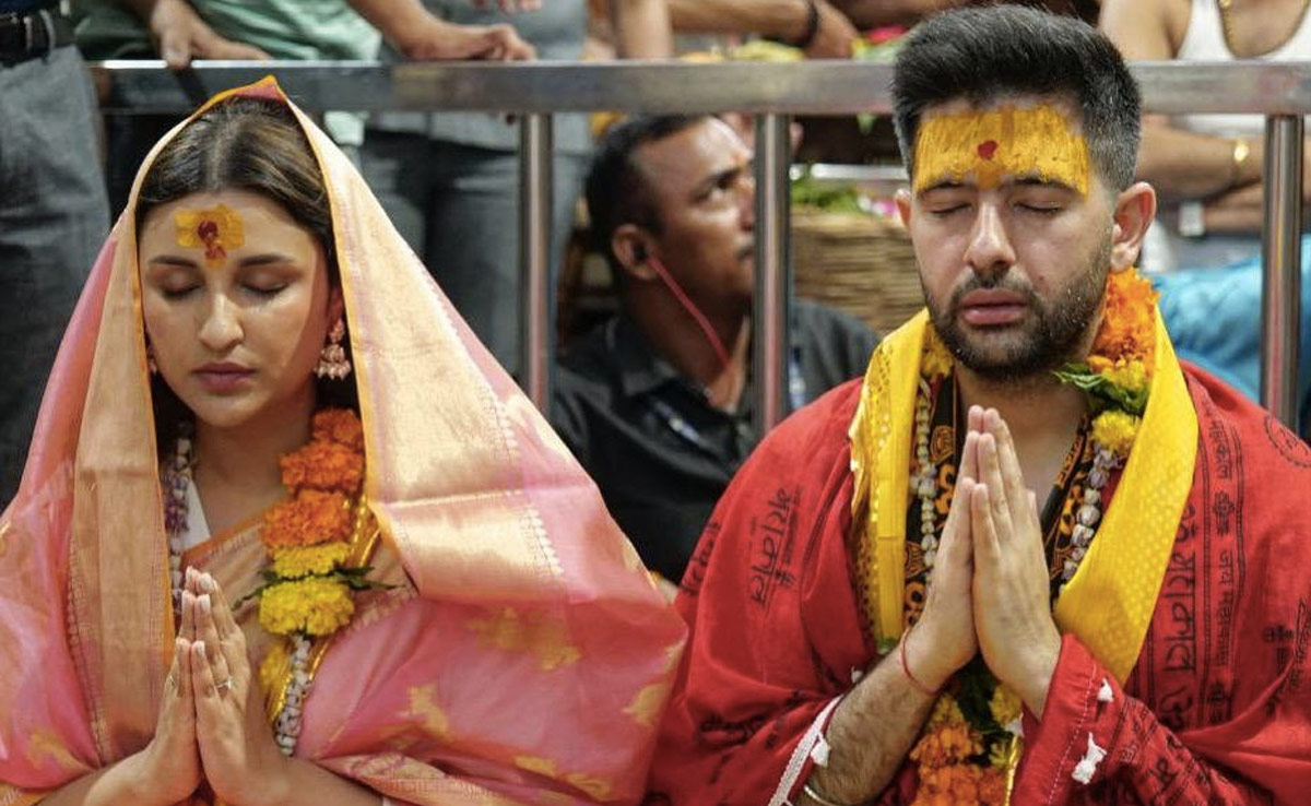 Watch: Parineeti Chopra And Raghav Chadha Visit Mahakaleshwar Temple In Ujjain