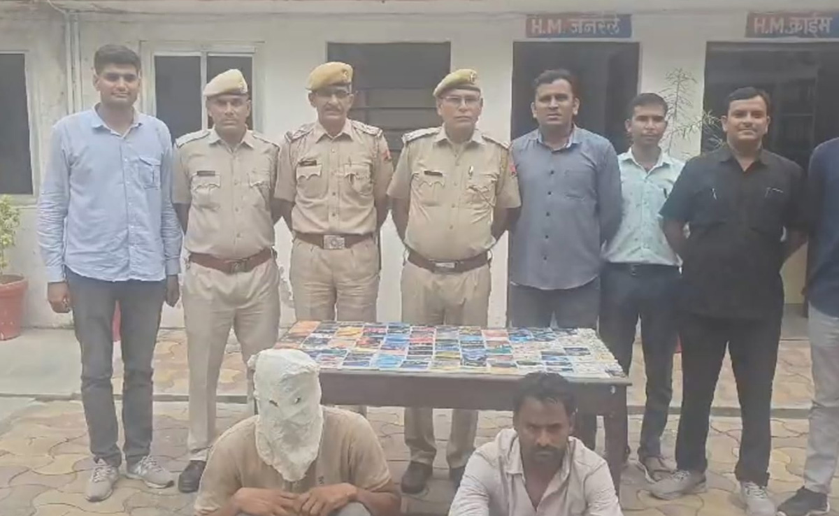 एटीएम कार्ड बदलकर शातिराना अंदाज से करते थे ठगी, पुलिस ने दबोचा