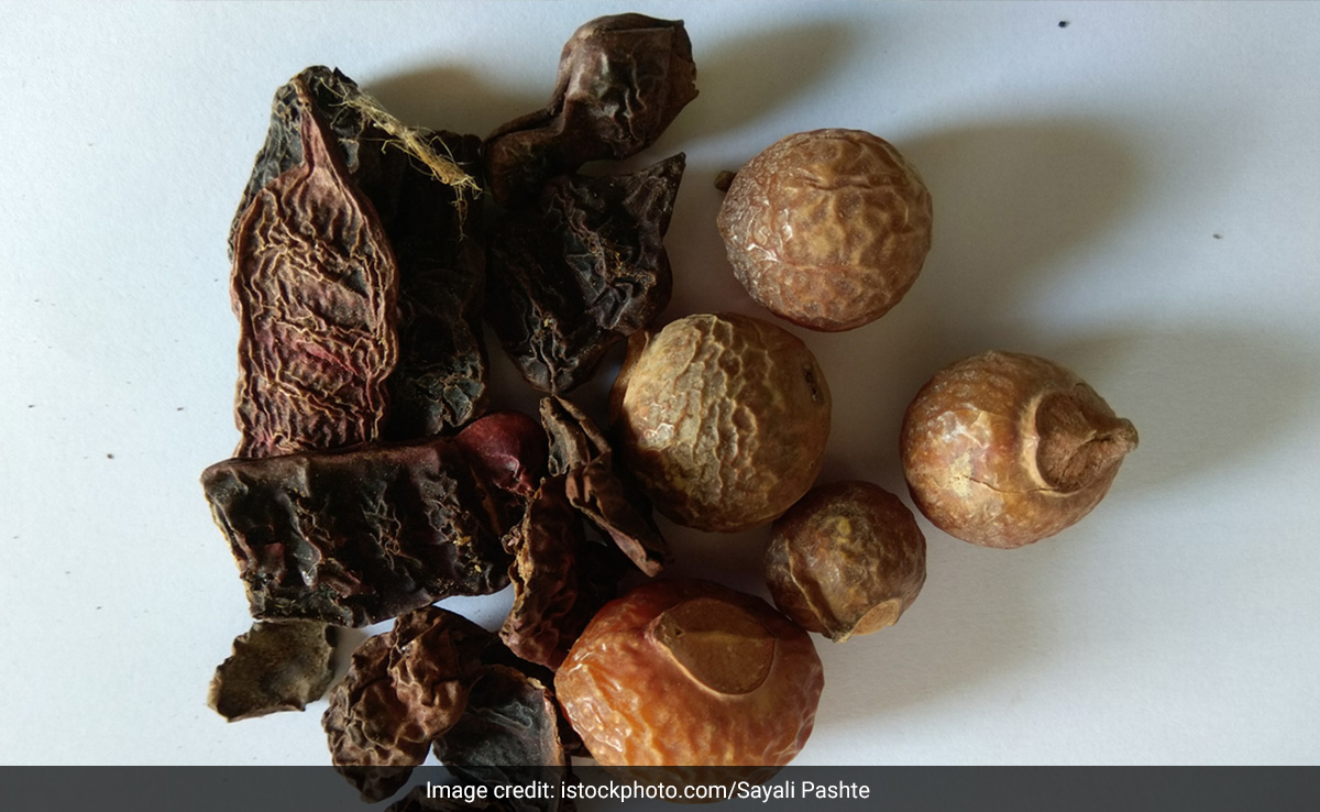 शिकाकाई को इन 3 तरीकों से लगा लिया तो पलट जाएगी बालों की काया, मुलायम जुल्फें पा लेंगी आप 