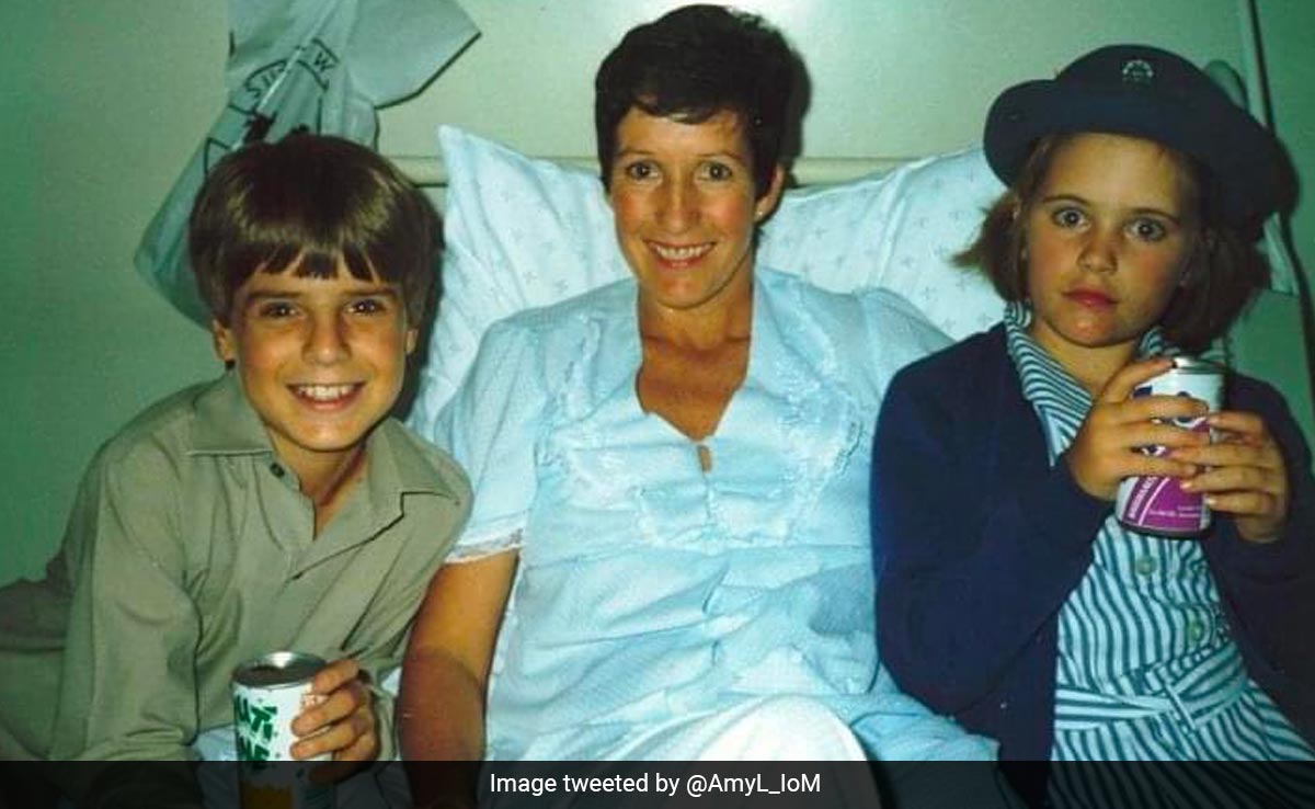 Woman Tweets Letter Her Mother Sent To Her Biological Mother. It's Heartwarming