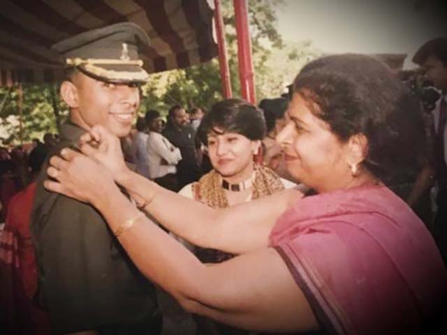 Vikas Manhas Tells The Story Of Kargil War Hero's Parents