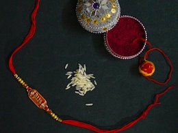 Happy Raksha Bandhan 2023: रक्षाबंधन के त्योहार पर भाई-बहन नहीं है एक साथ तो इस खास तरीके से सेलीब्रेट करें ये दिन, भेजें ये शुभकामना संदेश Happy Raksha Bandhan 2023: रक्षाबंधन के त्योहार पर भाई-बहन नहीं है एक साथ तो इस खास तरीके से सेलीब्रेट करें ये दिन, भेजें ये शुभकामना संदेश