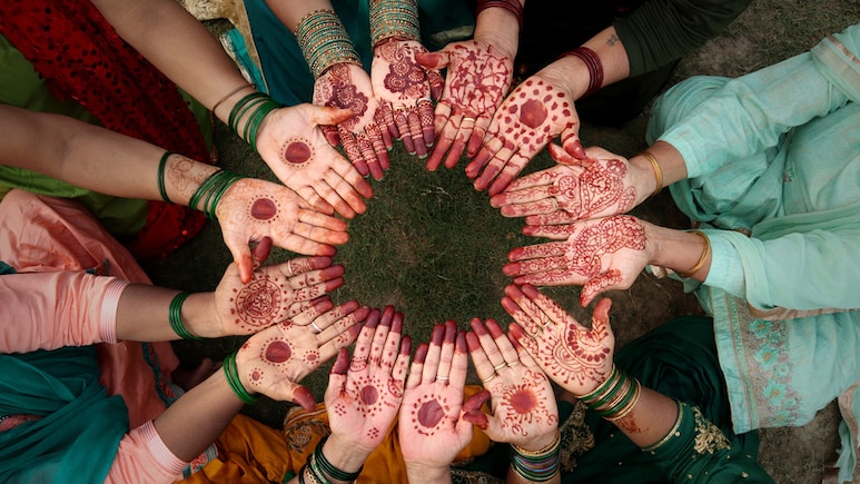 कब और क्यों मनाया जाता है सिंजारा? जानें सुहागिनों से जुड़े इस पर्व की धार्मिक मान्यता और विधि