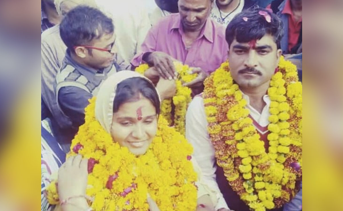 जयपुर की मेयर मुनेश गुर्जर को किया गया निलंबित, पति द्वारा रिश्वत लेने के मामले में पाई गई संलिप्तता