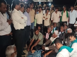 Karnataka Farmers On All-Night Protest Over Cauvery Water Karnataka Farmers On All-Night Protest Over Cauvery Water