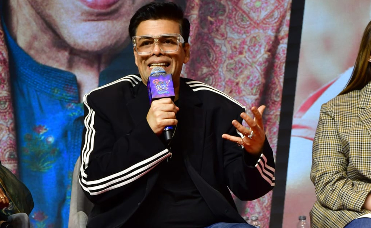 Karan Johar Reveals Alia Bhatt's Mehendi In <i> Rocky Aur Rani </i> Was From Her Real Marriage