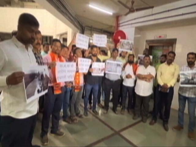 Raj Thackeray's Party Stages Protest Over 18 Deaths At Thane Hospital