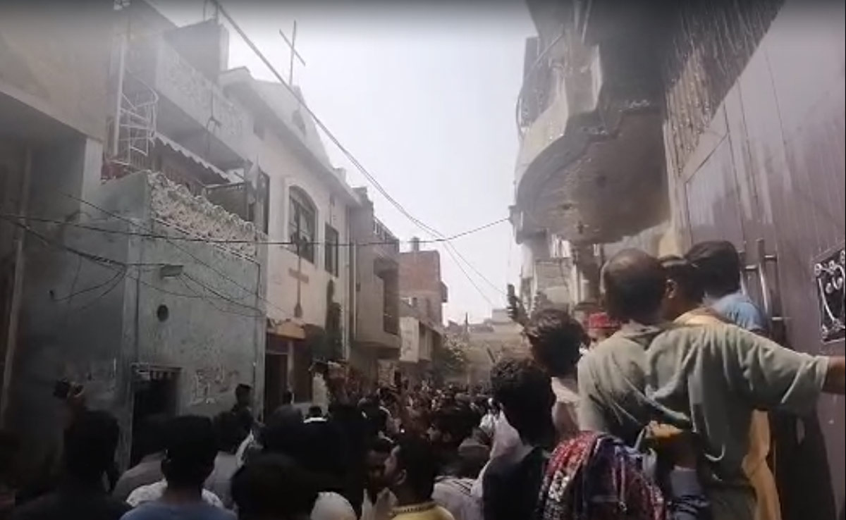 Mobs Vandalise 4 Churches In Pakistan Over Blasphemy Allegations
