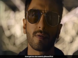 डॉन 3 में रणवीर सिंह का लुक देख लोगों को याद आया 'लप्पू सा सचिन', सोशल मीडिया पर शाहरुख के फैन्स ने यूं लिए मजे डॉन 3 में रणवीर सिंह का लुक देख लोगों को याद आया 'लप्पू सा सचिन', सोशल मीडिया पर शाहरुख के फैन्स ने यूं लिए मजे