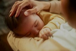 बच्चों और माताओं के लिए स्तनपान का महत्त्व बच्चों और माताओं के लिए स्तनपान का महत्त्व