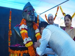 जबलपुर में सुभाषचंद्र बनर्जी की मूर्ति का अनावरण, CM शिवराज बोल- समाज के लिए रहा है अतुलनीय योगदान जबलपुर में सुभाषचंद्र बनर्जी की मूर्ति का अनावरण, CM शिवराज बोल- समाज के लिए रहा है अतुलनीय योगदान