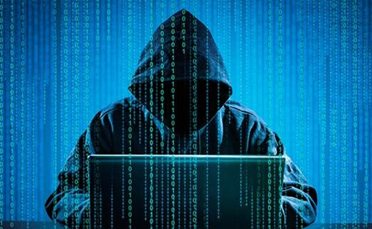 सूरजपुर : गूगल से जानकारी लेना पड़ा महंगा, चंद मिनटों में ठगों ने उड़ा दिए लाखों रुपये