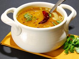 इन 4 लोगों को डाइट में जरूर शामिल करना चाहिए एक कटोरी दाल, यहां जानें अरहर दाल खाने के फायदे