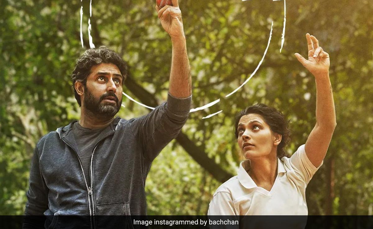 Amitabh Bachchan's Shout Out To Son Abhishek's Film <i> Ghoomer</i>: "Amazing To See How You Adapt Characters"